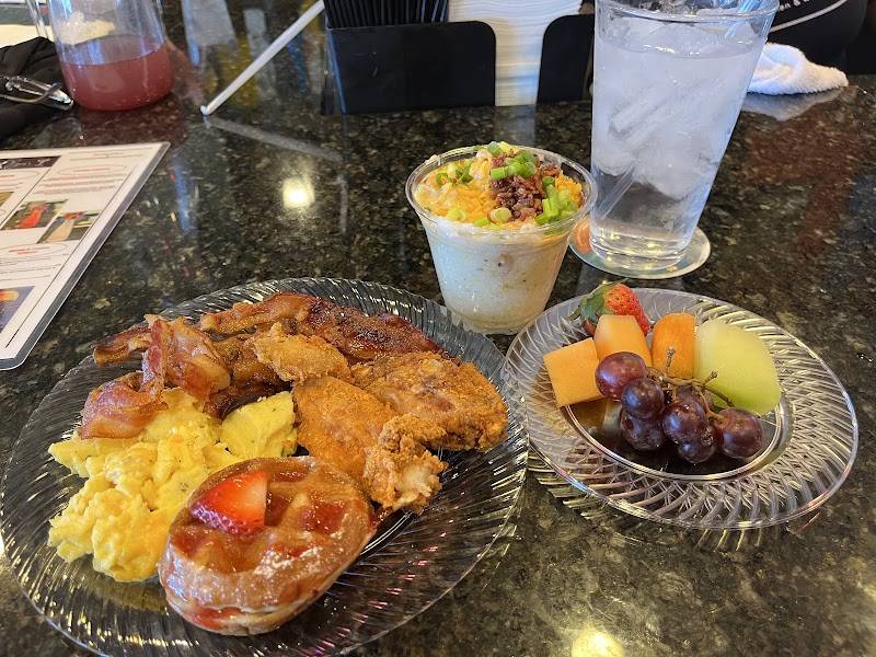 Bea’s Kitchen & Kocktails