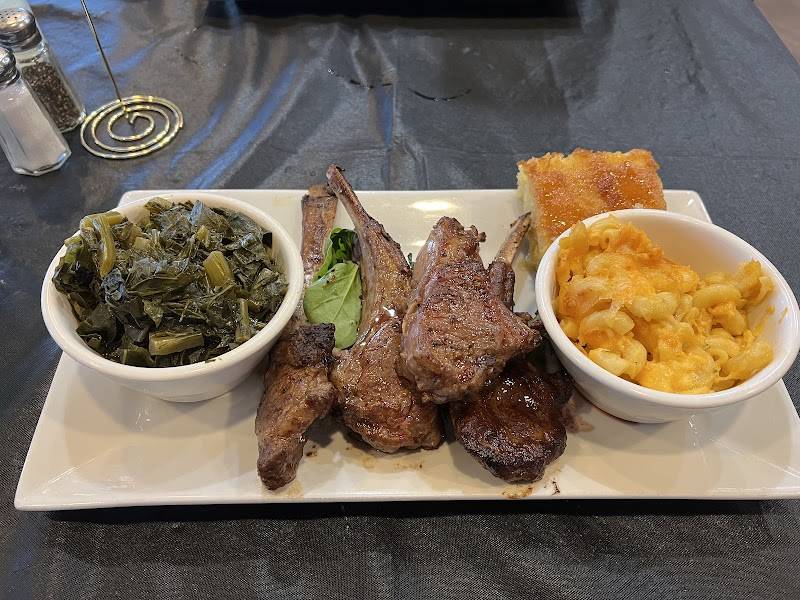 Bea’s Kitchen & Kocktails